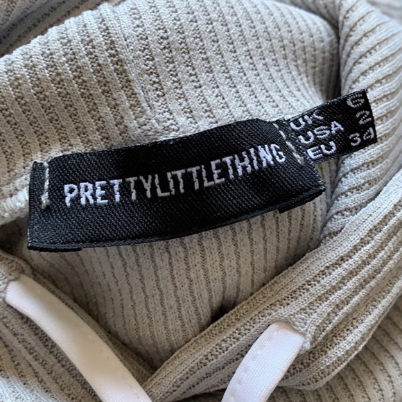 PrettyLittleThing Grey Crop Top | NWOT - Picture 6 of 6